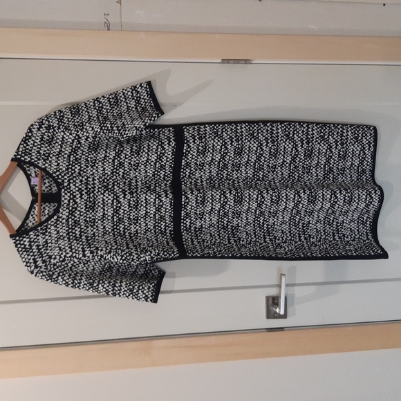 LK Bennett Large Black White Knit Elbow Sleeve Dress - Picture 1 of 5